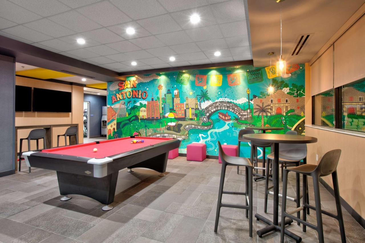 ホテル Tru By Hilton San Antonio At The Rim, Tx エクステリア 写真